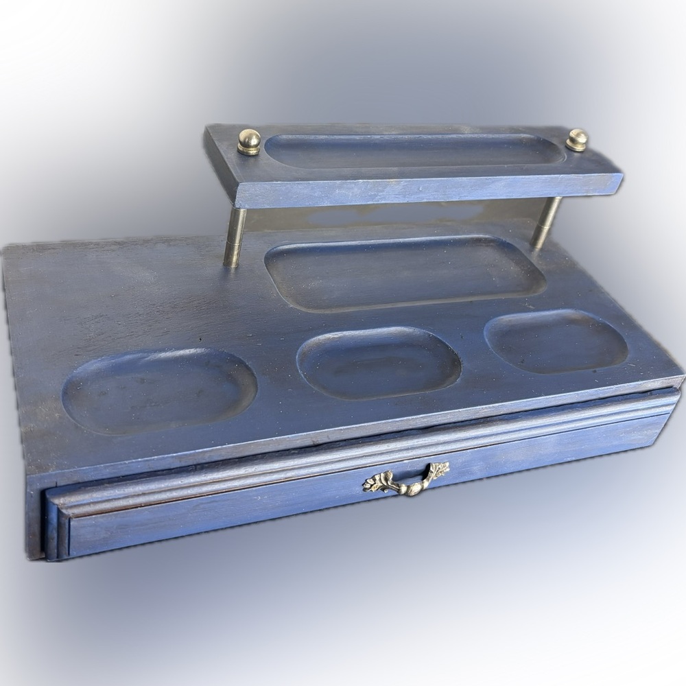 Elegant Blue Jewelry Organizer